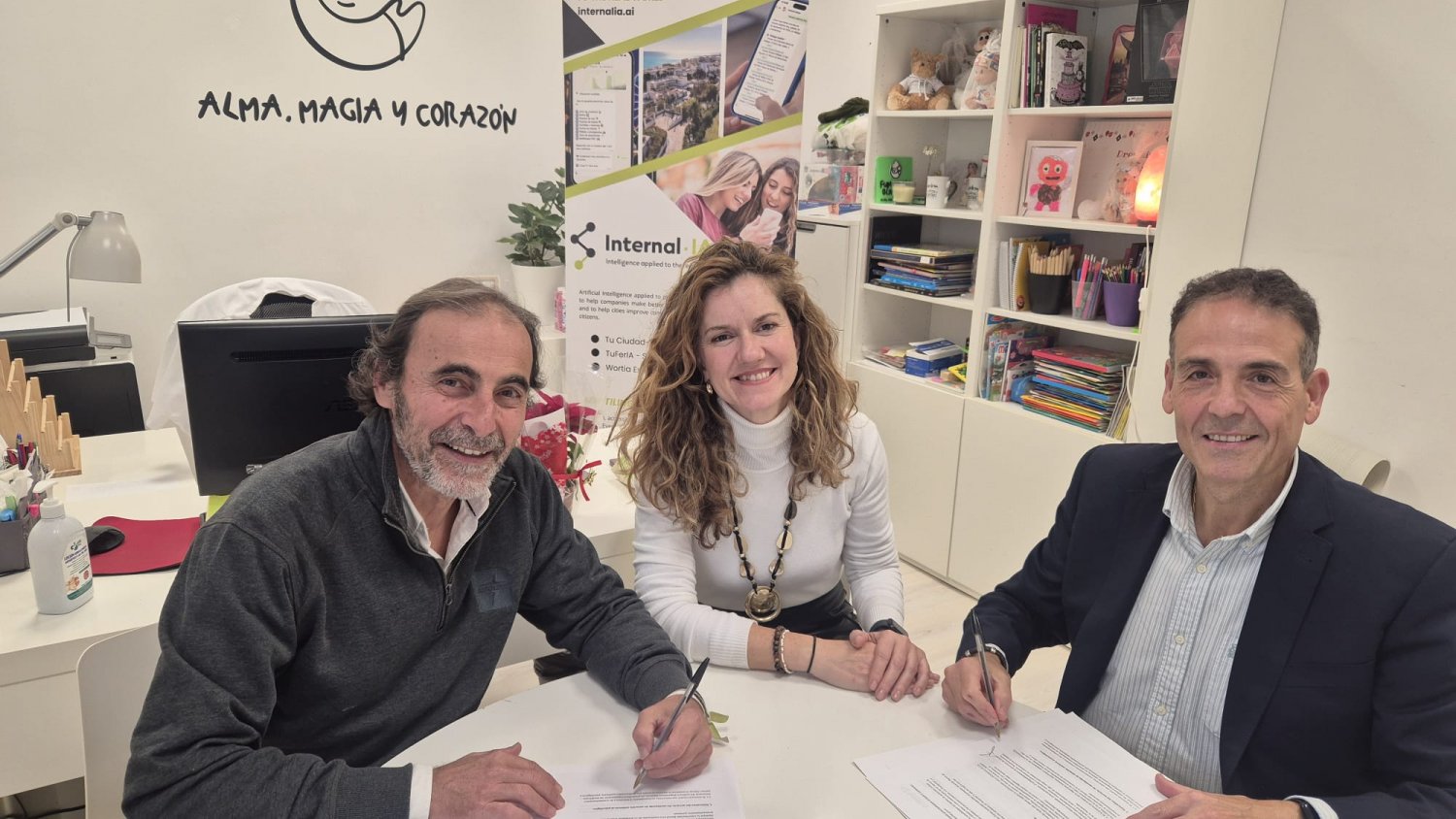 Fundación Olivares e Internal·IA lanzan un asistente emocional con IA para familias oncológicas