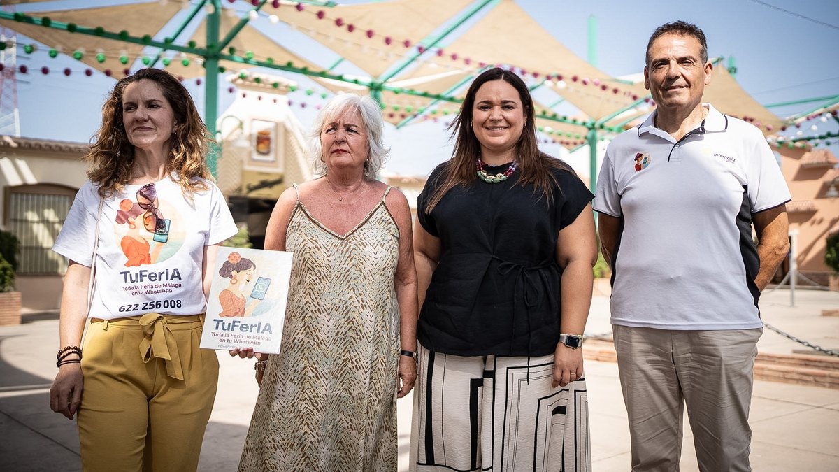 Representación municipal y equipo en la presentación de TuFerIA 2026